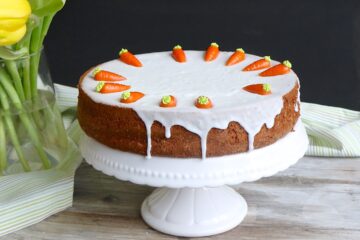 Schweizer Rüeblitorte Rezept saftiger Karottenkuchen Mrs Flury