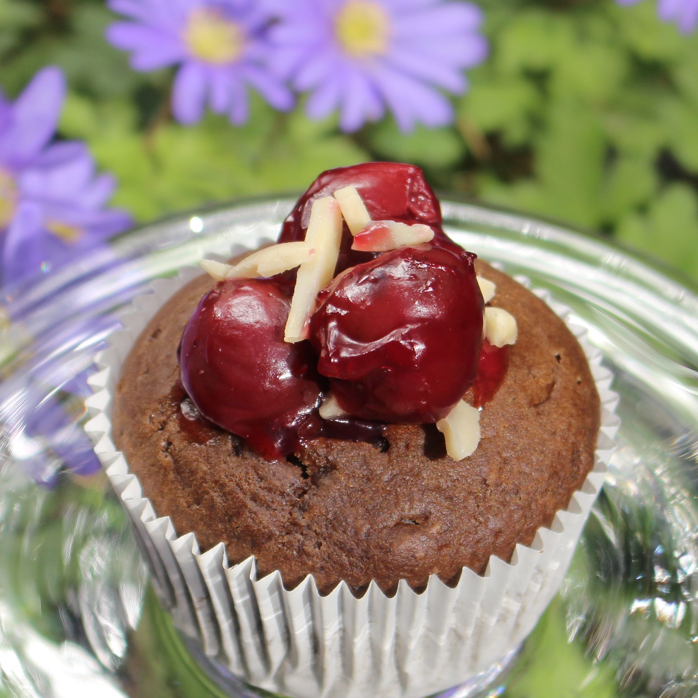 Schokoladen-Kirsch Muffins vegan - Mrs Flury - gesunde Rezepte