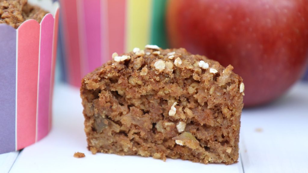 Gesunde Apfel-Dinkel Muffins - vegan &amp; zuckerfrei - Mrs Flury