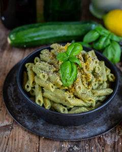 Superfood Pesto Pasta vegan & gesund Rezept Mrs Flury