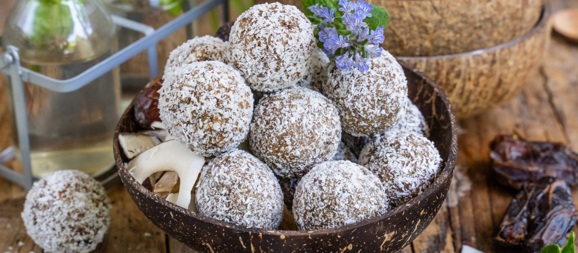 Raffaello Protein Balls gesund & vegan Mrs Flury