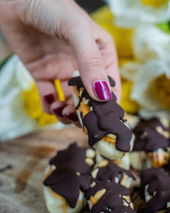 Gesunde Snickers Eis Riegel - 4 Zutaten Rezept vegan Mrs Flury