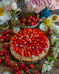 Erdbeer Pudding Kuchen gesund & vegan backen Mrs Flury