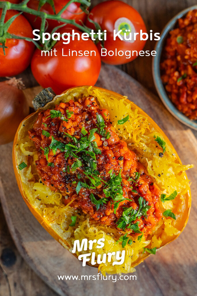 Gebackener Spaghetti-Kürbis mit Linsen Bolognese gesund & vegan Mrs Flury