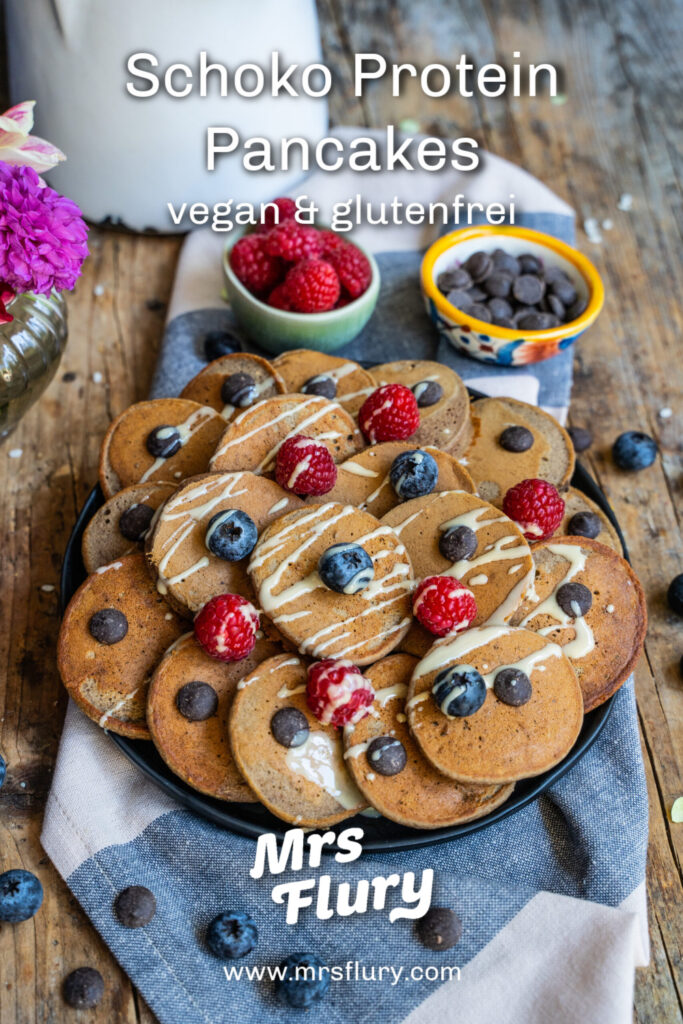 Schoko Protein Pancakes aus dem Mixer vegan Mrs Flury