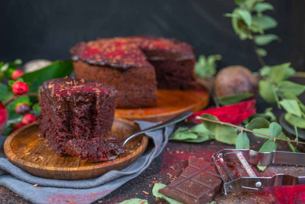 Schokoladenkuchen mit roter Beete, gesund und vegan Mrs Flury