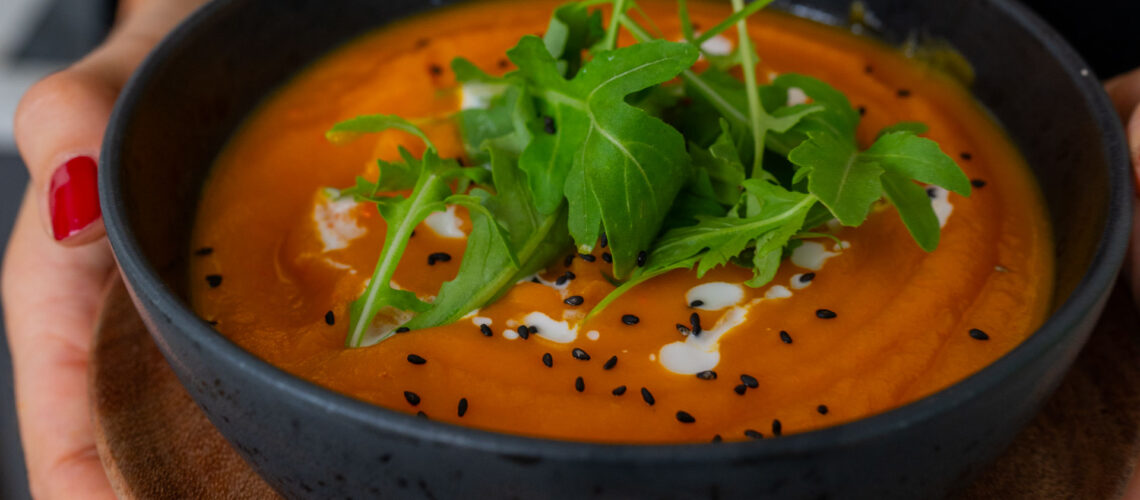 Süsskartoffel Kürbissuppe mit Miso - gesund und vegan Mrs Flury