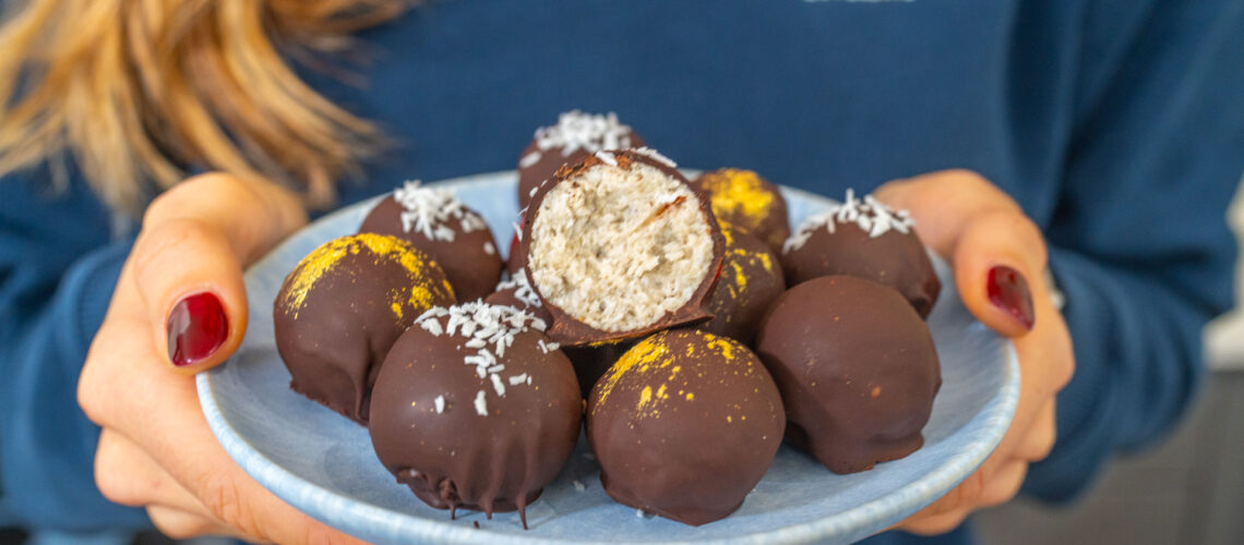 Gesunde Bounty Kokos Pralinen Rezept Mrs Flury