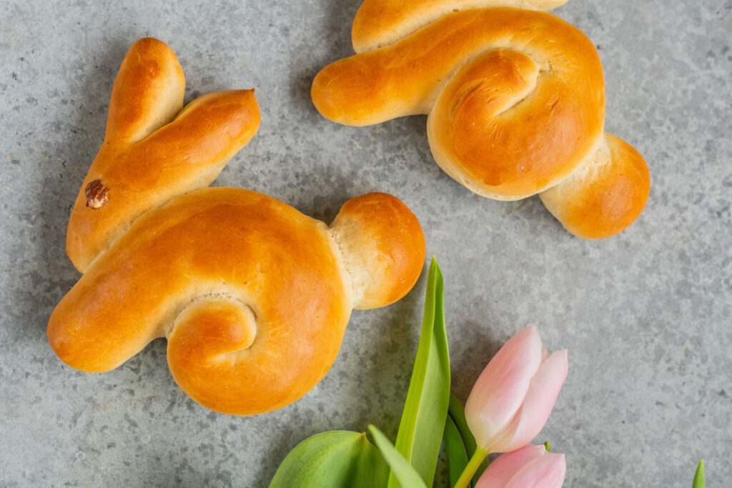 Zopfteig Osterhasen vegan Rezept Hefeteig Hasen backen Mrs Flury