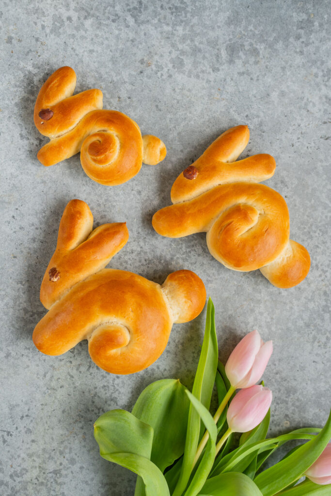 Zopfteig Osterhasen vegan Rezept Hefeteig Hasen backen Mrs Flury