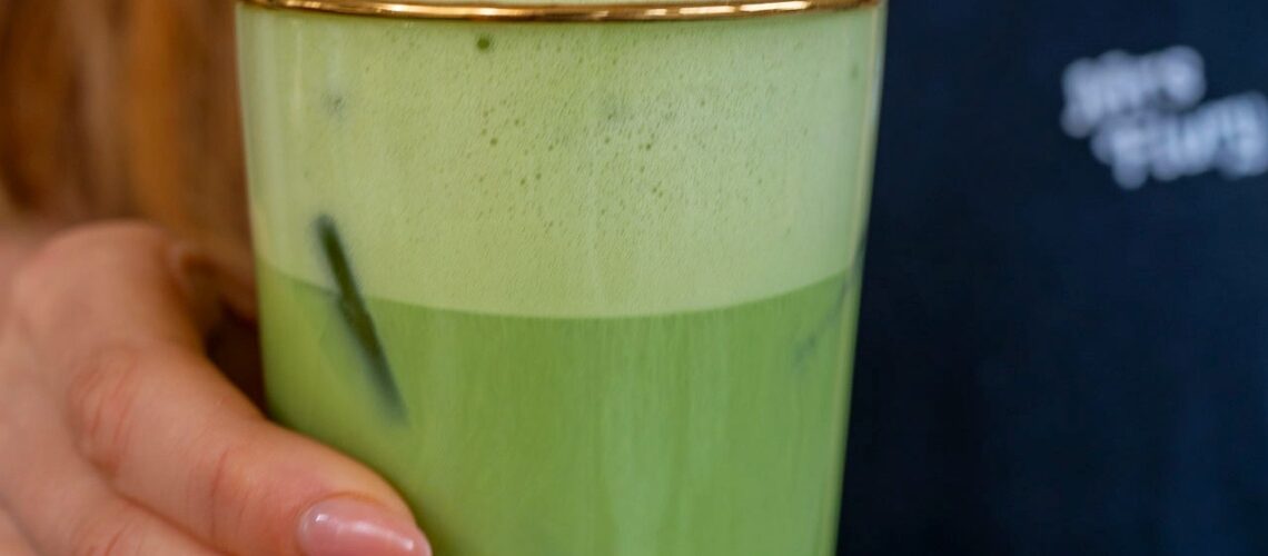 Cloud Matcha Rezept Iced Matcha Latte mit Kokosdrink Mrs Flury