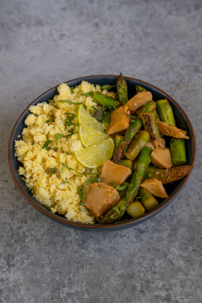 Blumenkohl Reis Basis Rezept gesund und vegan Mrs Flury