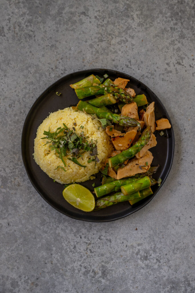 Blumenkohl Reis Basis Rezept gesund und vegan Mrs Flury