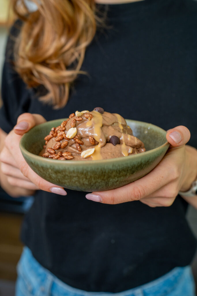Snickers Smoothie Bowl Mrs Flury