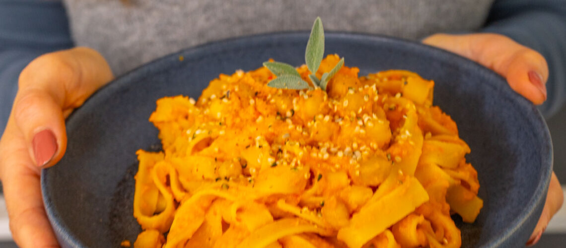 Kürbis Feta Pasta gesund und vegan kochen Mrs Flury