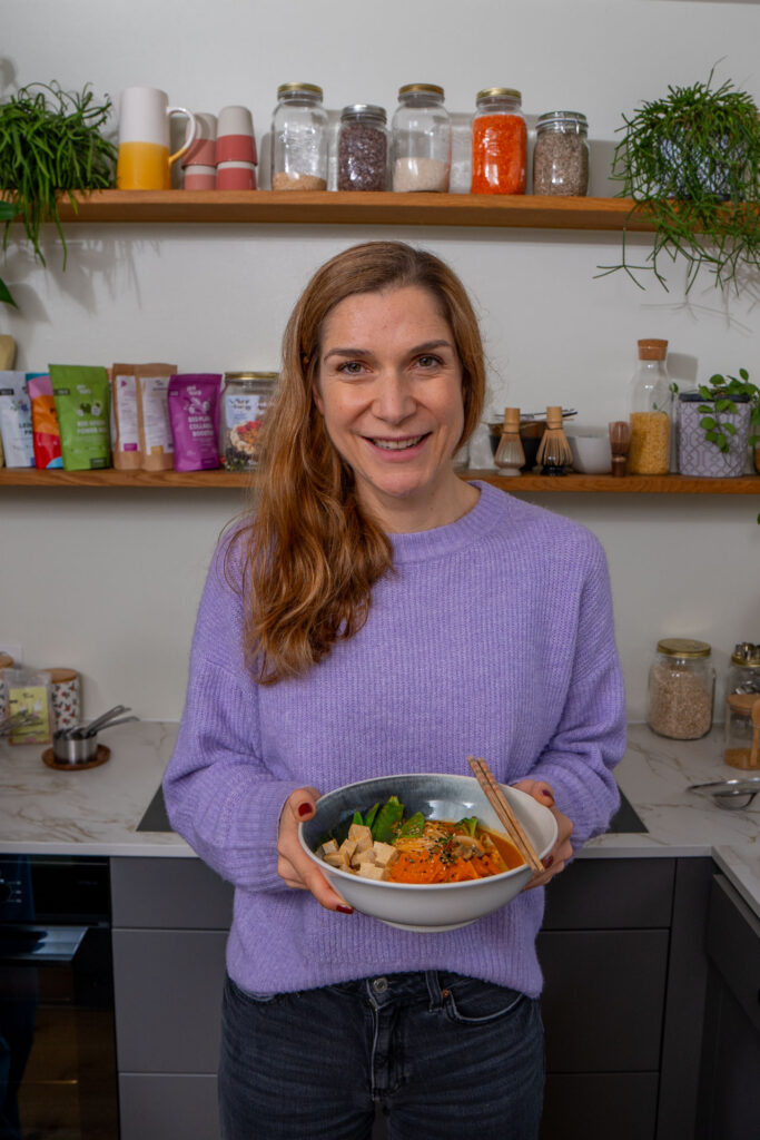 Ramen Nudelsuppe mit Tofu Rezept vegan Mrs Flury
