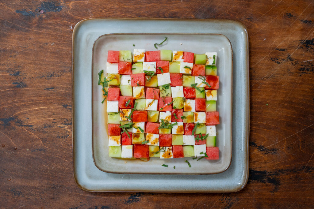 Mosaik-Salat mit Wassermelone, Gurke und Feta Mrs Flury Mosaic Salad