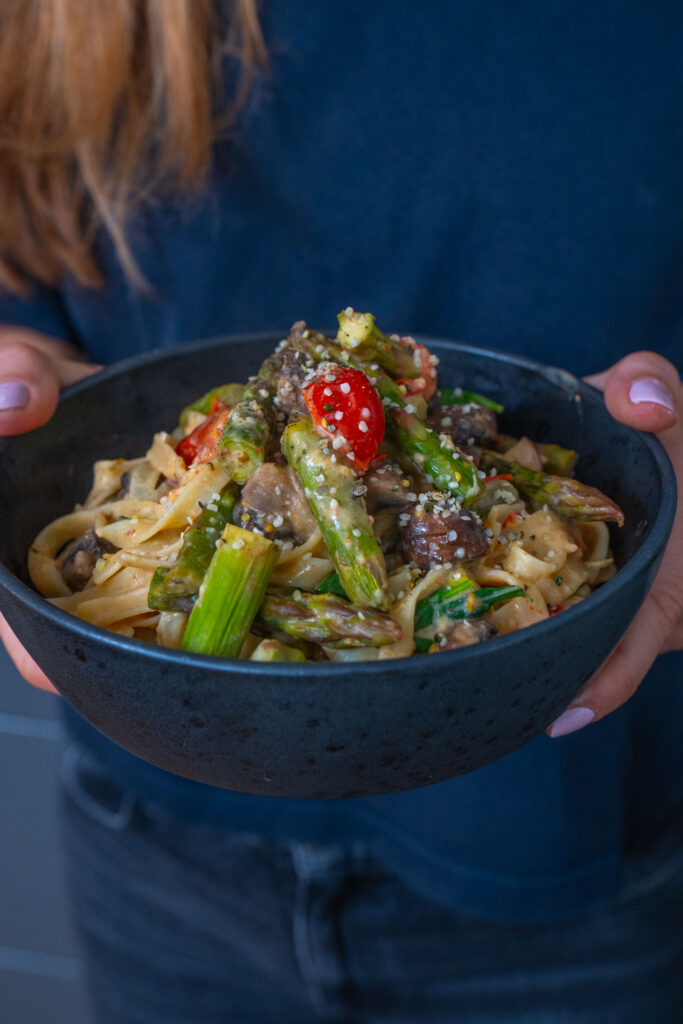 Hummus Pasta aus dem Ofen – cremig, gesund & in 30 Minuten fertig Mrs Flury