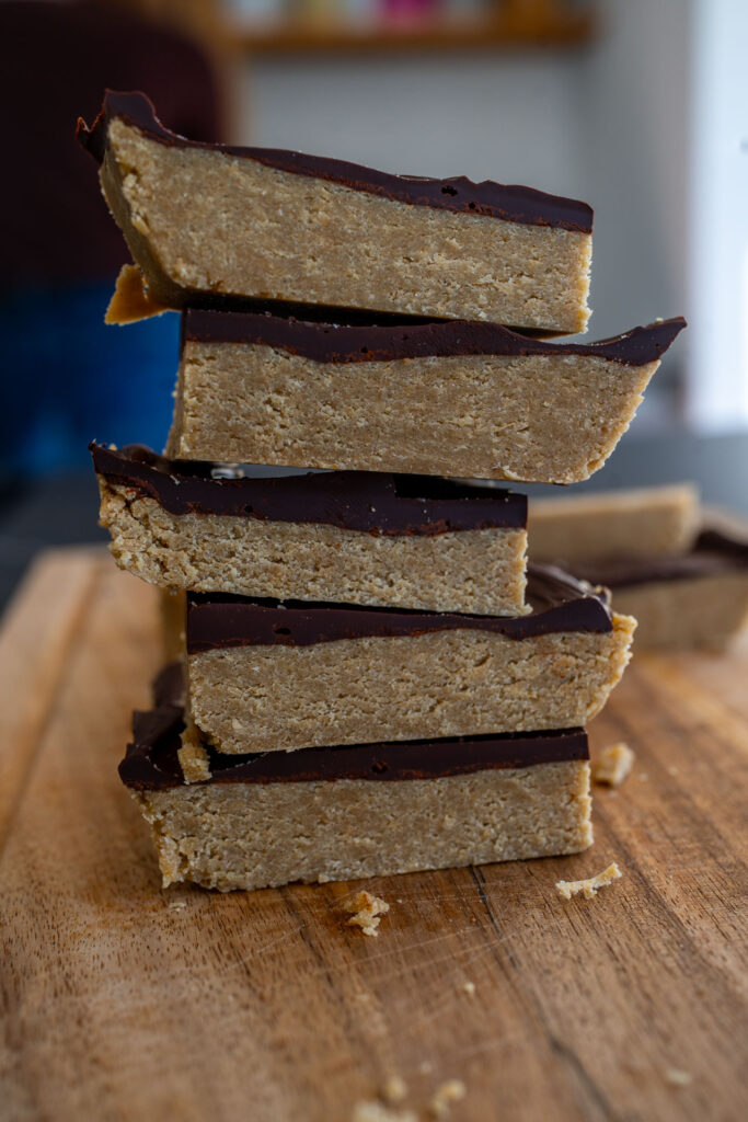 Cookie Dough Proteinriegel – gesunder Snack wie Keksteig vegan und glutenfrei Mrs Flury