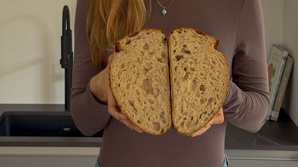 Sauerteig Brot backen mit 4 Zutaten, gut verträglich Rezept Mrs Flury