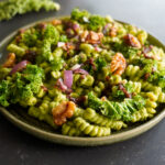 Grüne Power-Pasta: Proteinreich, darmfreundlich & ideal für den Frühling vegan Mrs Flury