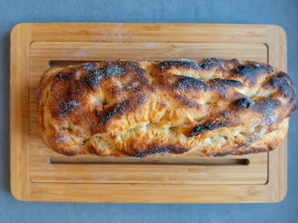 Luftiges Focaccia Rezept in 3 Stunden - Hefeteig Brot für den Sommer Mrs Flury