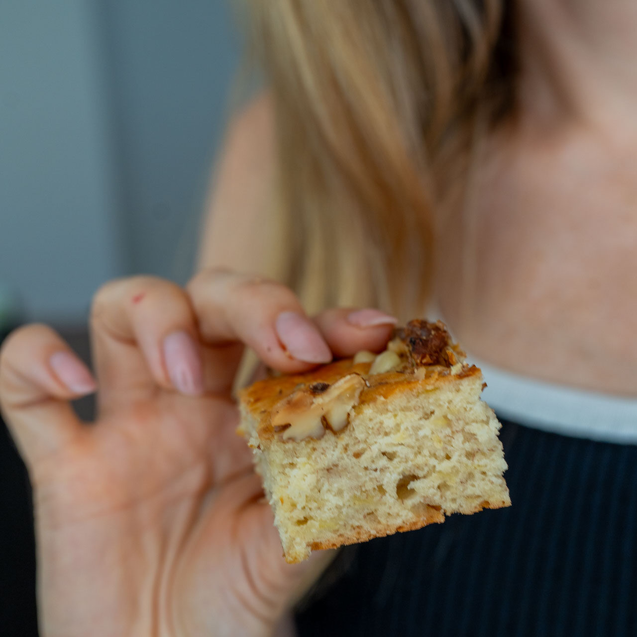 Veganer und saftiger Bananenkuchen direkt in der Backform